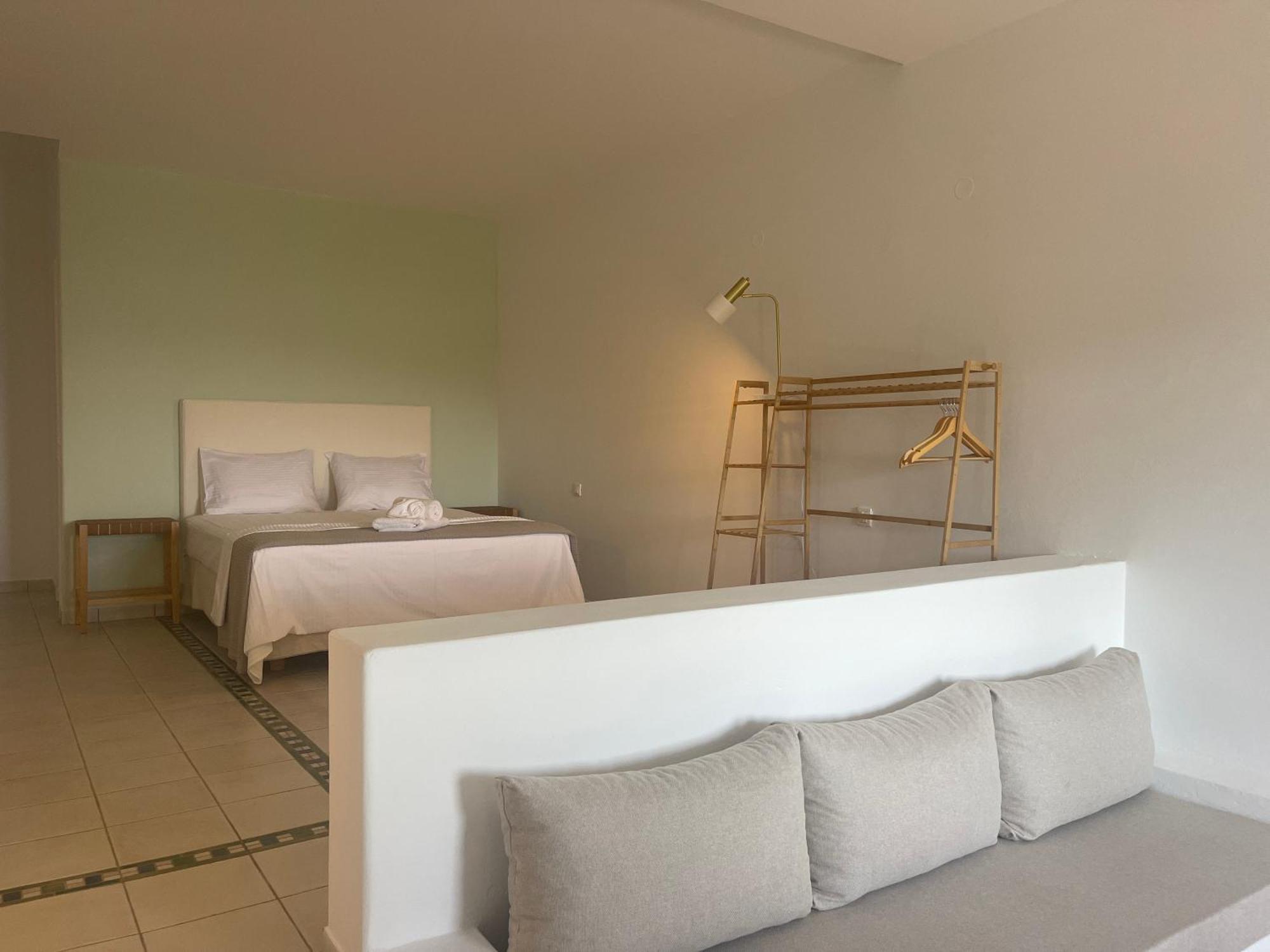Lipsi Blue Hotel Bagian luar foto