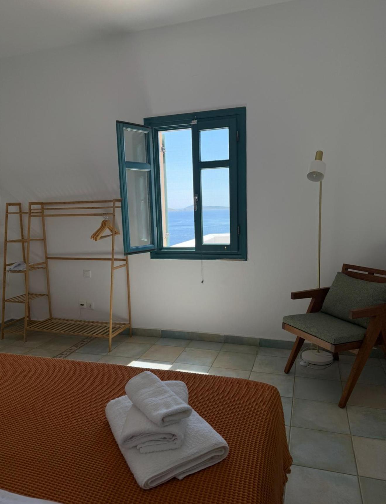 Lipsi Blue Hotel Bagian luar foto